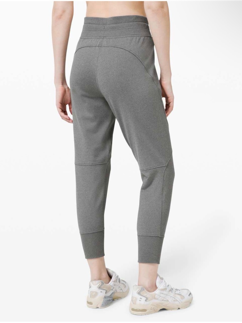 Lululemon women’s Metro Miles Joggers